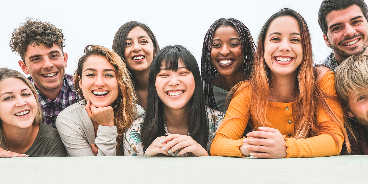 Support groups provide the bridge that connects continuing treatment services .
