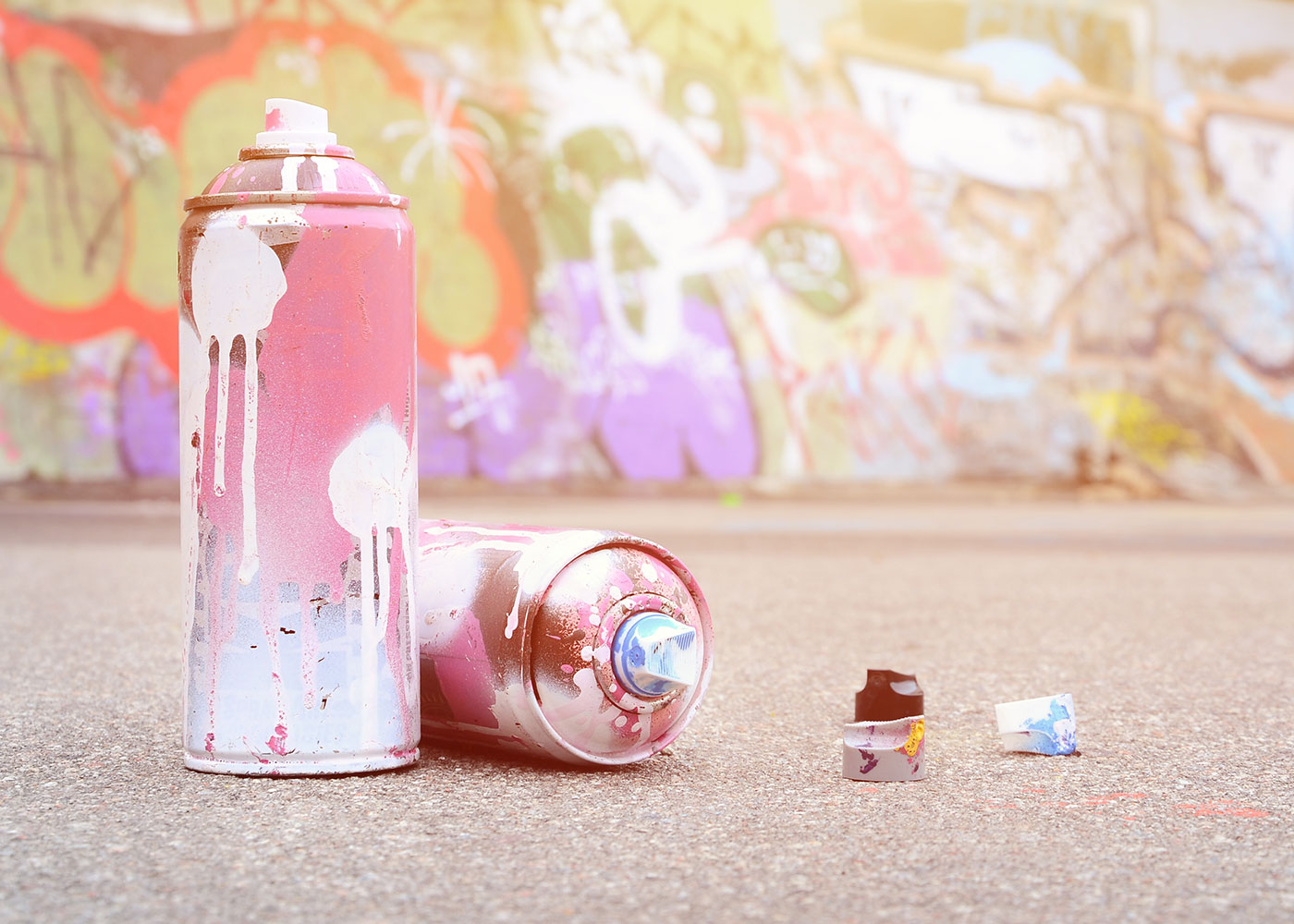 Sudden sniffing death syndrome (SSDS) can happen during or immediately after huffing inhalants