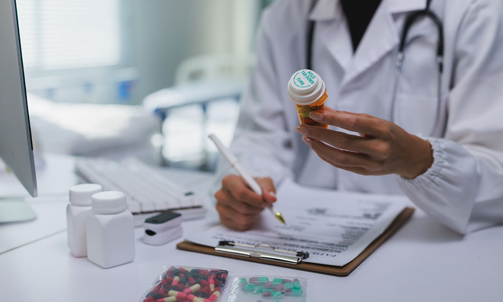 Doctors will monitor your vitals, provide medicine to help with withdrawl symptoms,